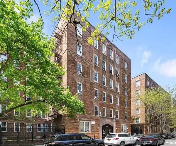 2081 Cruger Ave #3K, Bronx, NY 10462