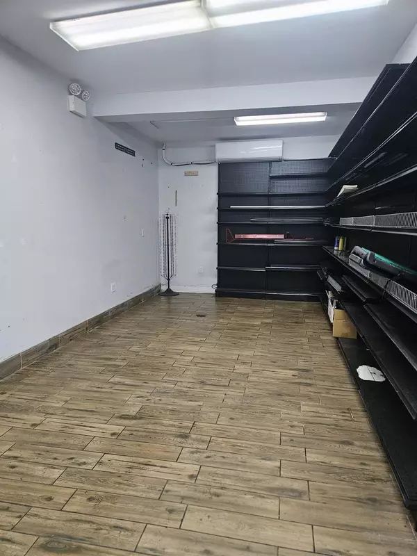 Bronx, NY 10471,5985 BROADWAY