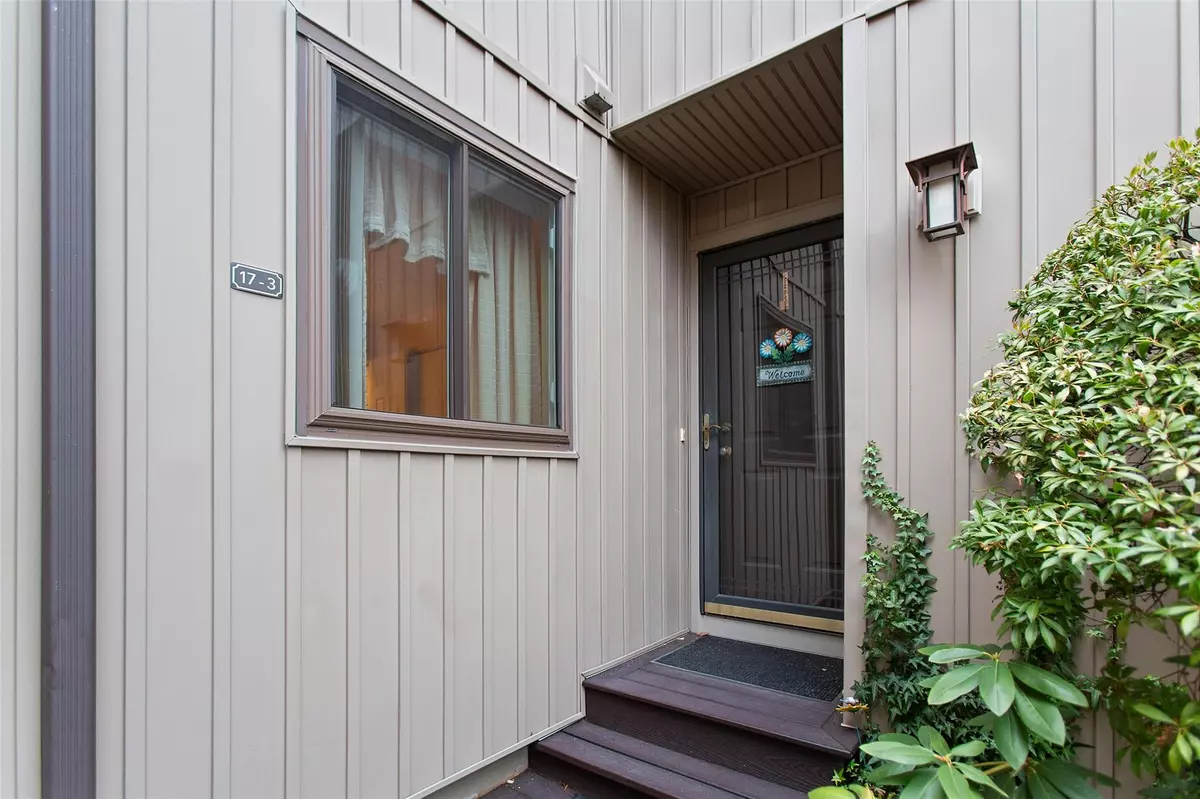 Ossining, NY 10562,17 Steven Dr #3