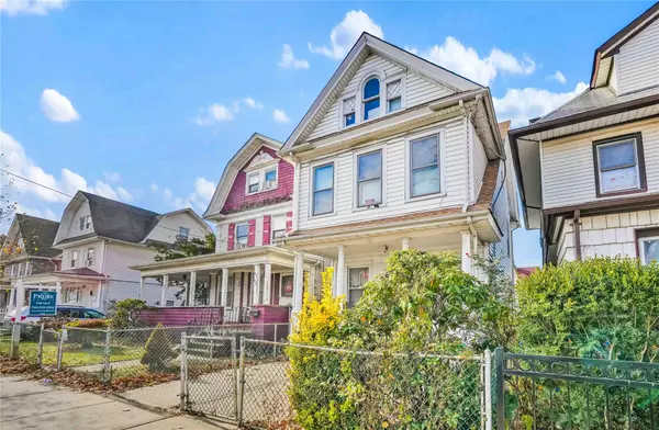Richmond Hill, NY 11418,87-38 114th ST