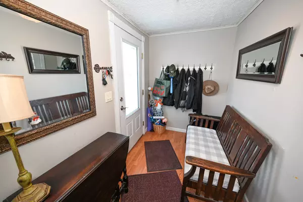 Lindenhurst, NY 11757,651 Madison AVE
