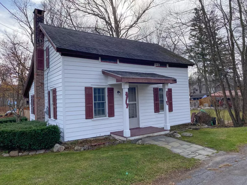 85 Pine ST, Wurtsboro, NY 12790