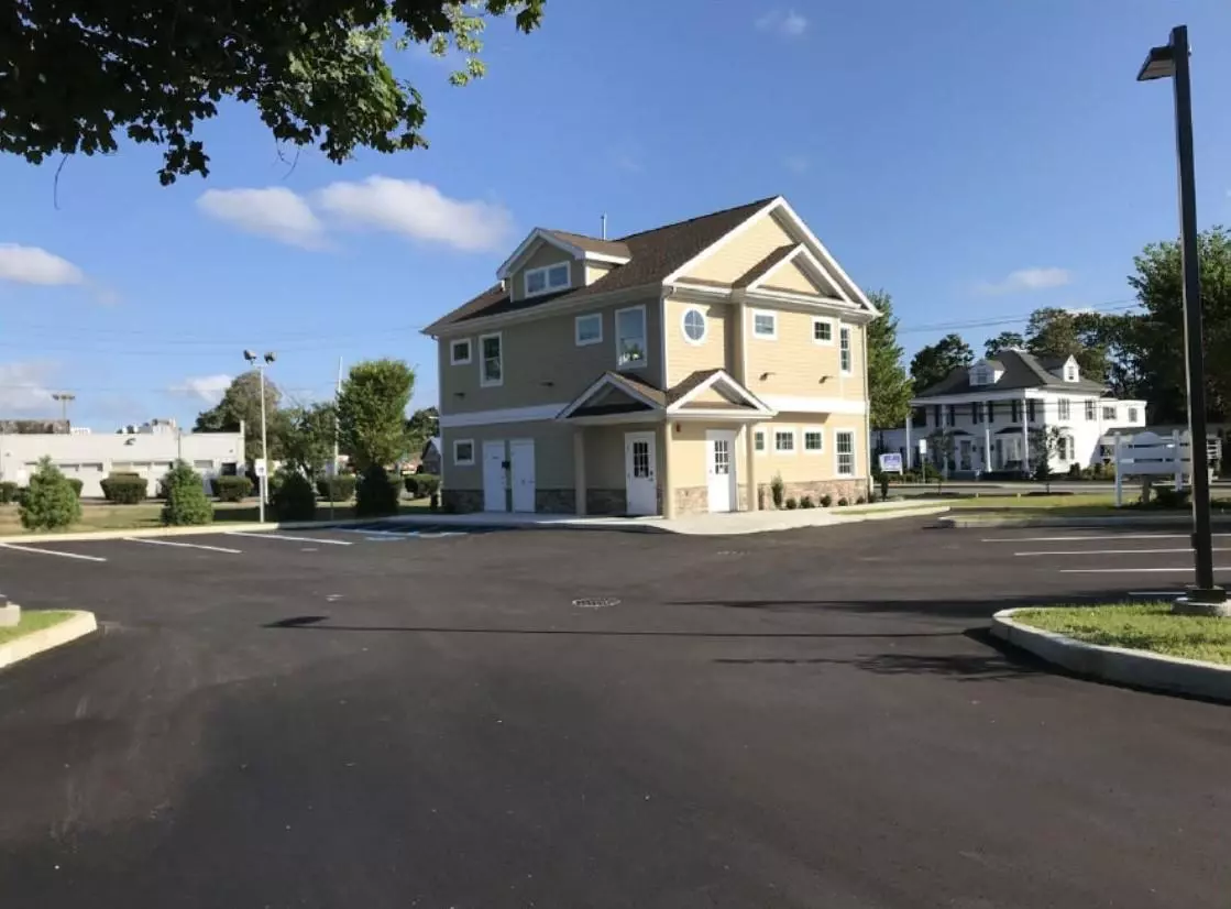 Port Jefferson Station, NY 11776,590 Route 112