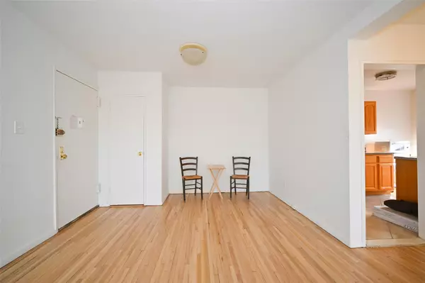 Bronx, NY 10471,6535 Broadway #6A