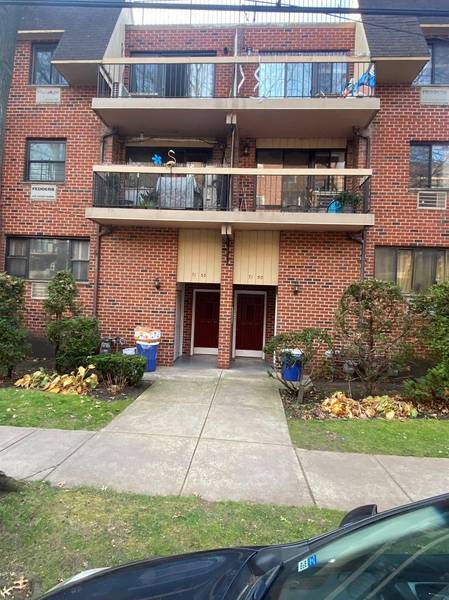 71-32 162 ST #1, Fresh Meadows, NY 11365