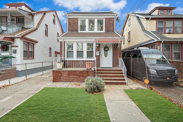 209-48 112th AVE, Queens Village, NY 11429