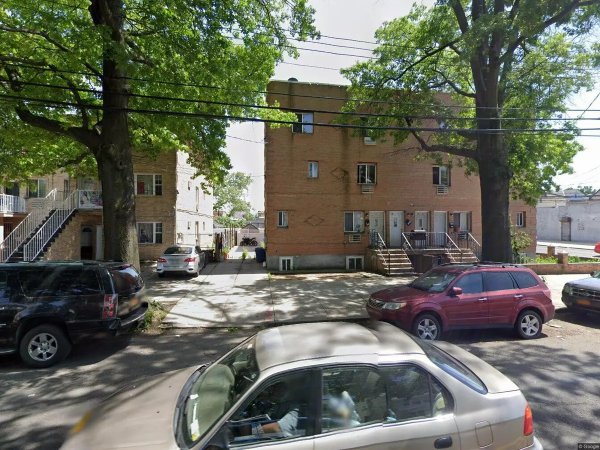 Richmond Hill, NY 11418,134-04 101 avenue