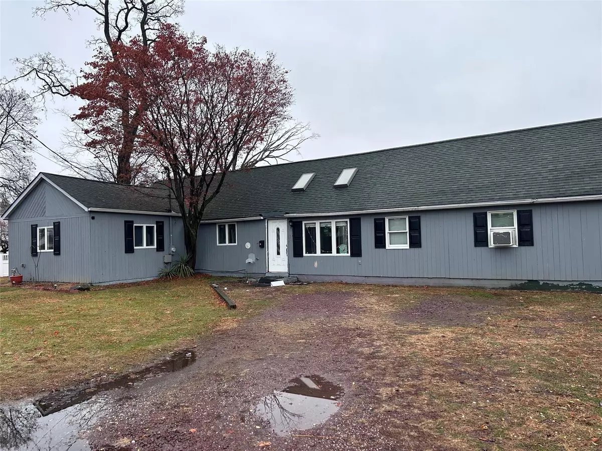 Deer Park, NY 11729,31 County PLACE