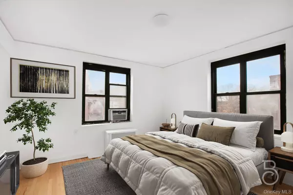 Jackson Heights, NY 11372,34-20 79th ST #6I