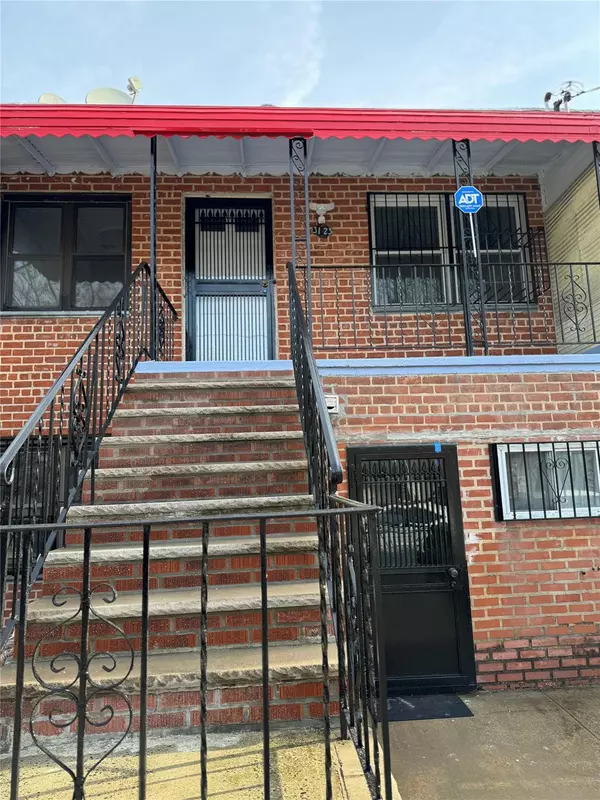 East Elmhurst, NY 11370,31-23 74th Street