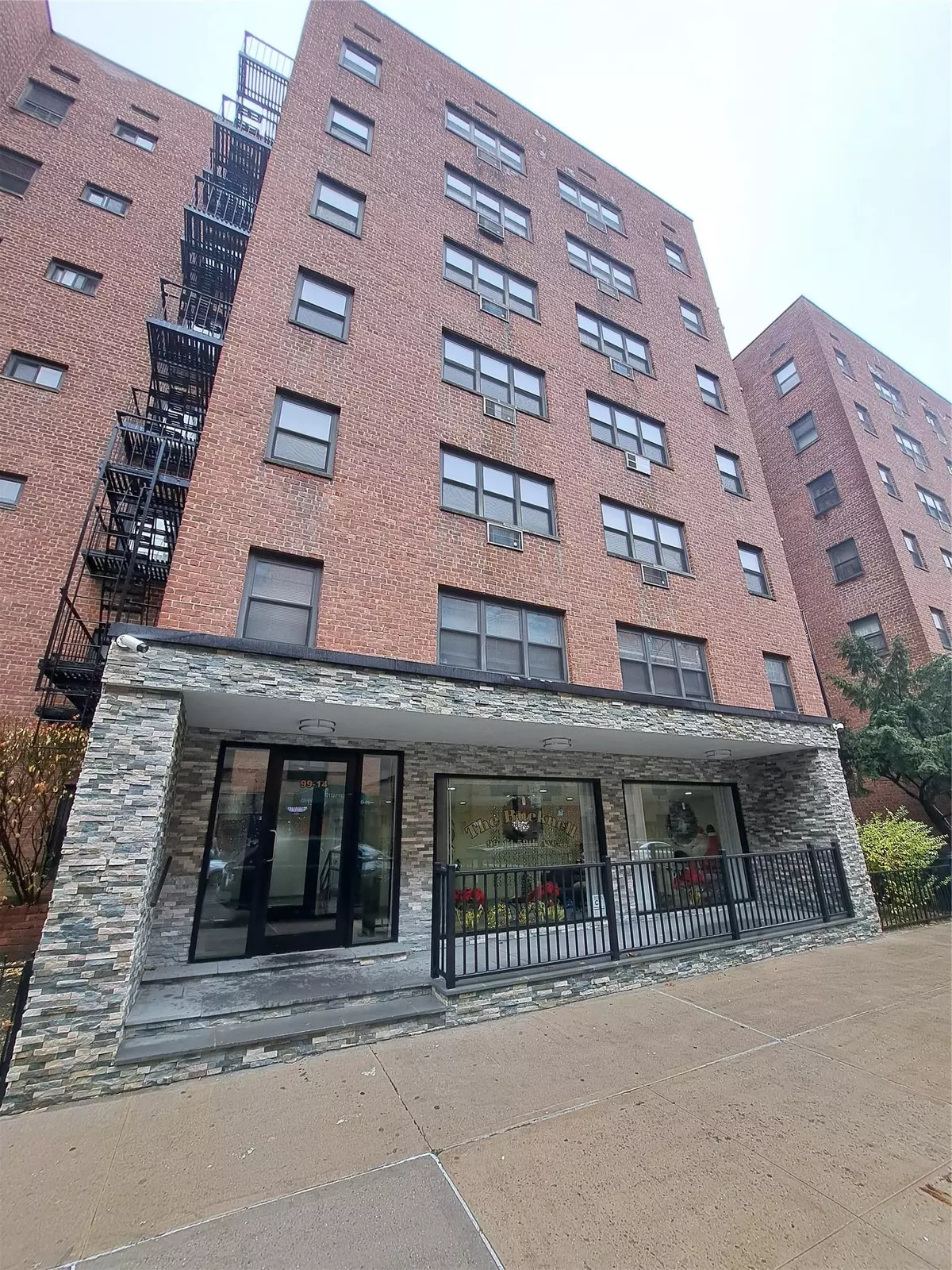 Corona, NY 11368,99-14 59 Ave #4F