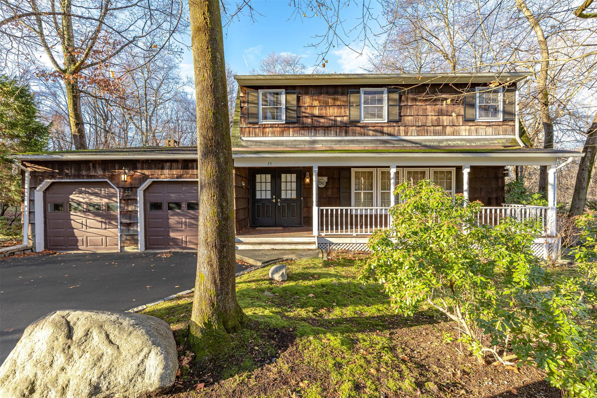 33 Dawn LN, Airmont, NY 10901