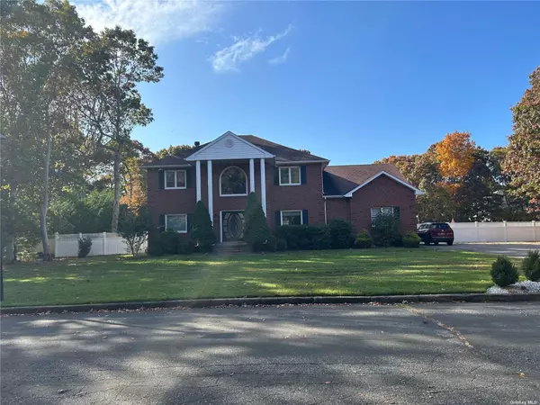 Shirley, NY 11967,4 Cotton Tail CT