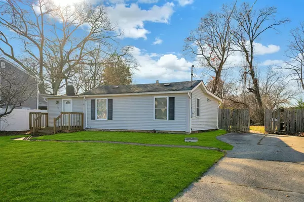 Lindenhurst, NY 11757,669 East DR