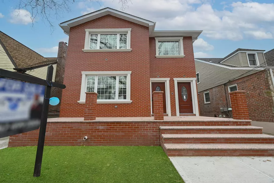172-38 Brocher RD, Jamaica, NY 11434