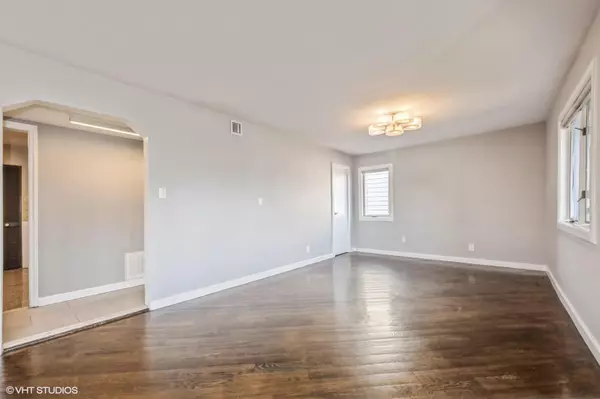 Woodmere, NY 11598,838 Peninsula BLVD