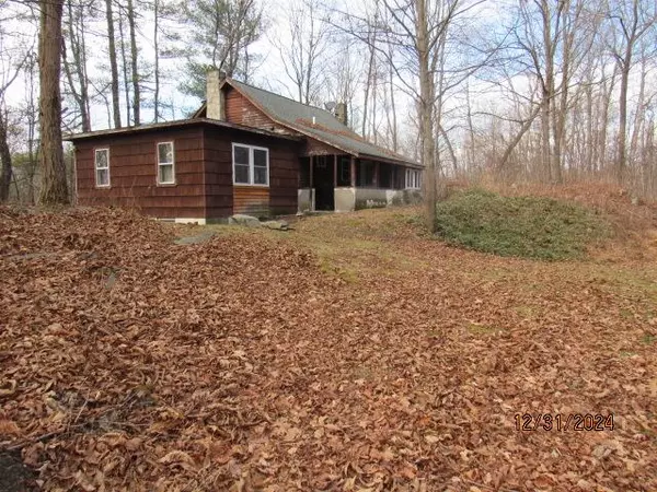 Rhinebeck, NY 12572,5926  Rt 9 Route  9