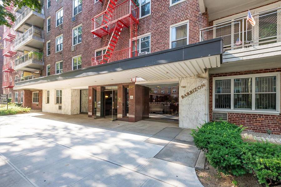 142-05 Roosevelt AVE #504, Flushing, NY 11354