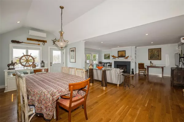 Montauk, NY 11954,155 Essex ST