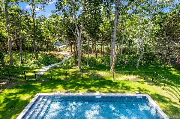 Southold, NY 11971,600 Glenn RD