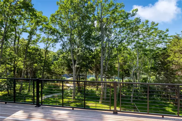 Southold, NY 11971,600 Glenn RD