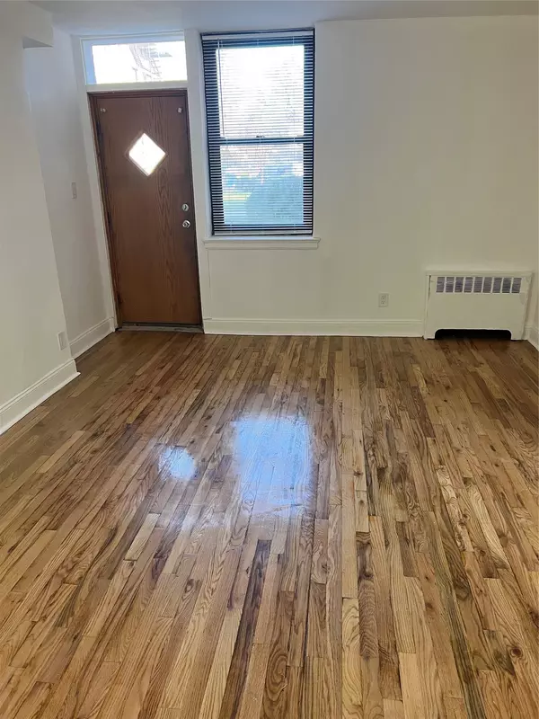 East Elmhurst, NY 11370,22-40 80th ST #1C