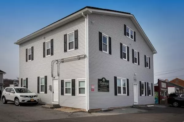 Huntington, NY 11743,35 New York AVE #4