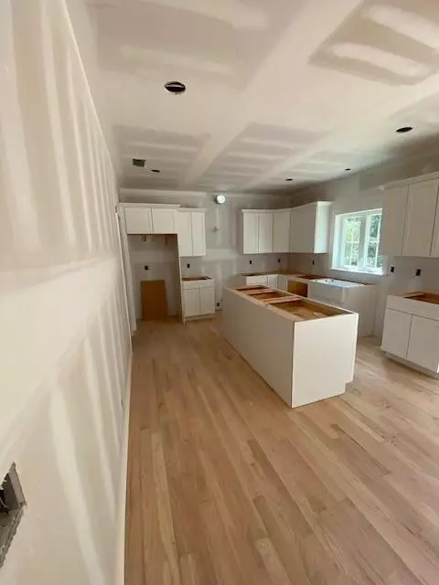 Newburgh, NY 12550,107 Leslie RD