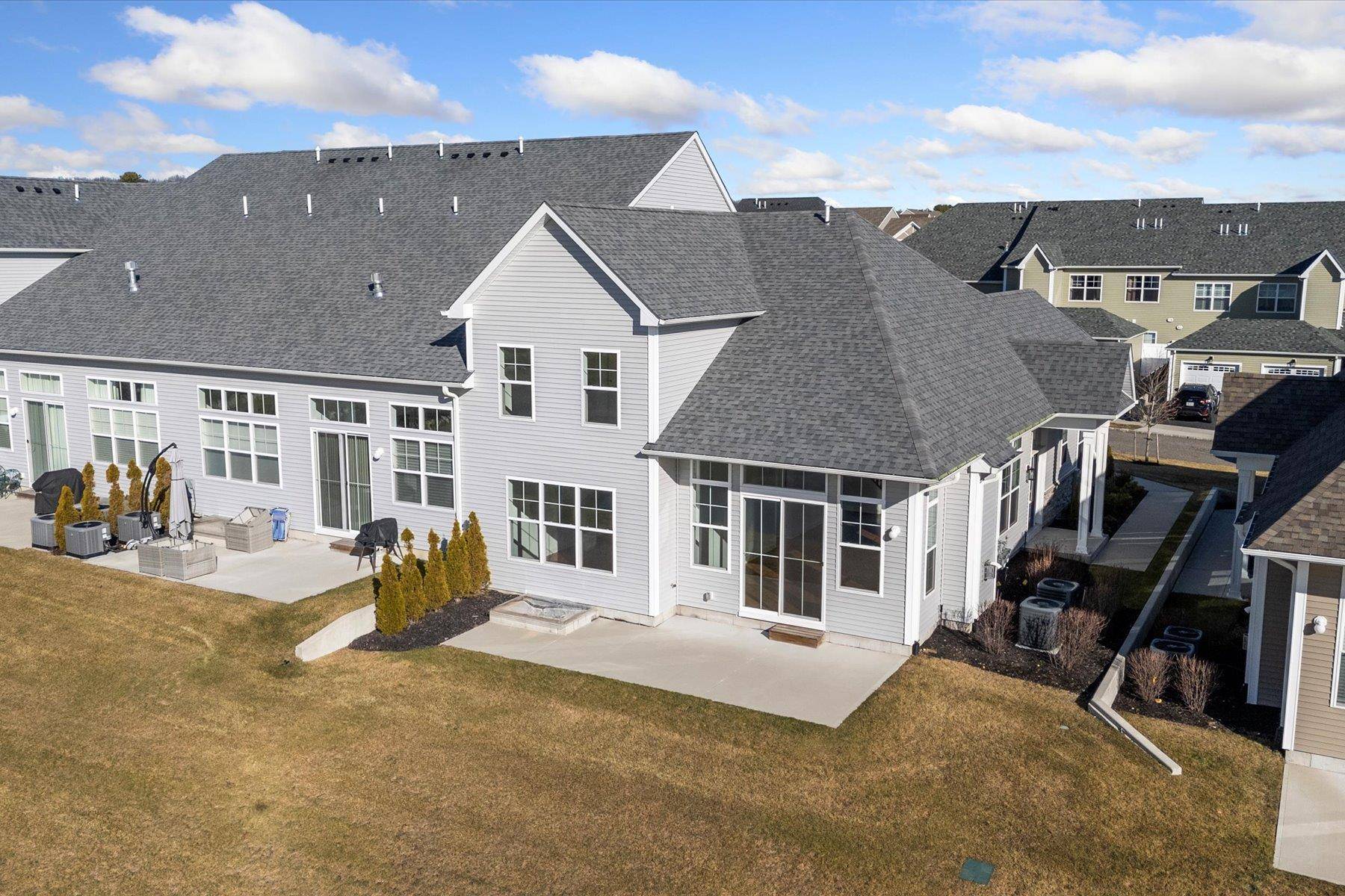 Yaphank, NY 11980,306 Silver Timber DR
