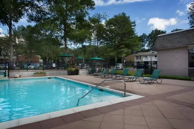 Coram, NY 11727,45 Country Club DR #18D