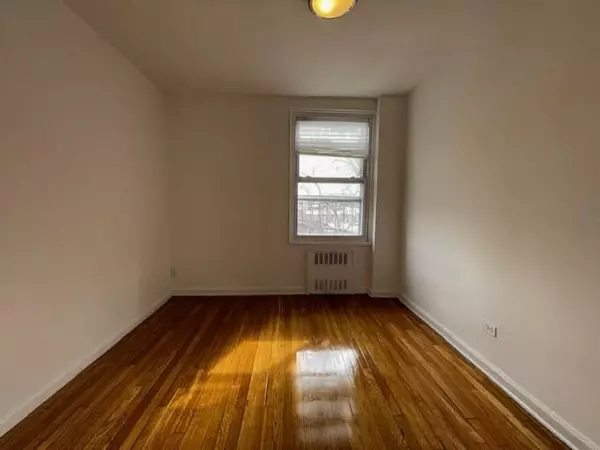 Forest Hills, NY 11375,108-49 63rd AVE #3C