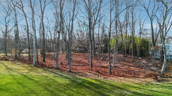 Sag Harbor, NY 11963,2885 Deerfield RD