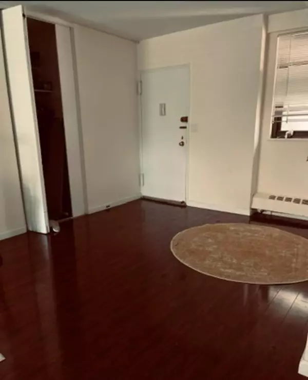 61-45 98 ST #5J, Rego Park, NY 11374