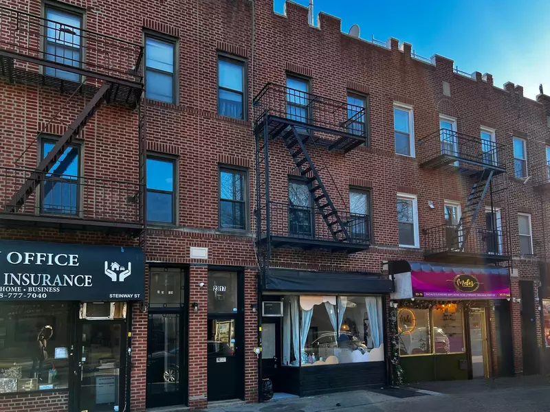 23-17 Steinway ST, Astoria, NY 11105