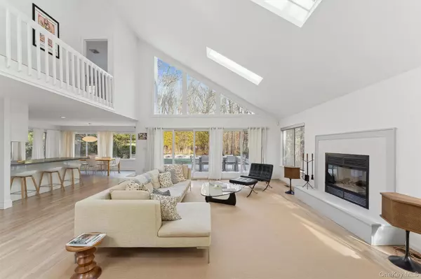 Quogue, NY 11959,24 Quogue Riverhead RD