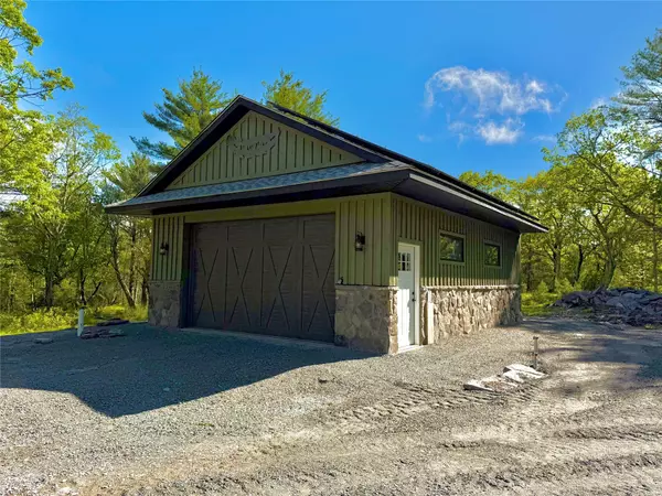 Forestburgh, NY 12777,25 Mystic DR