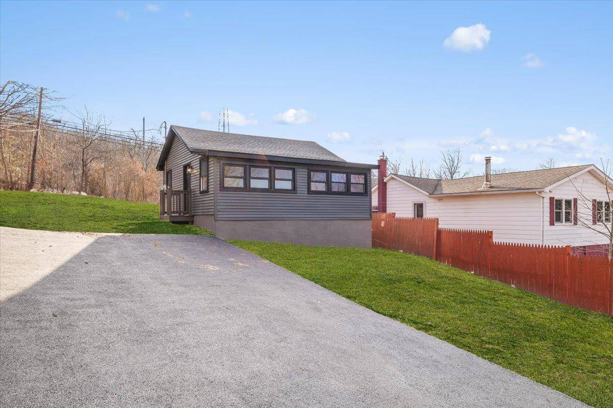 19 Randall Plaza, Port Jervis, NY 12771