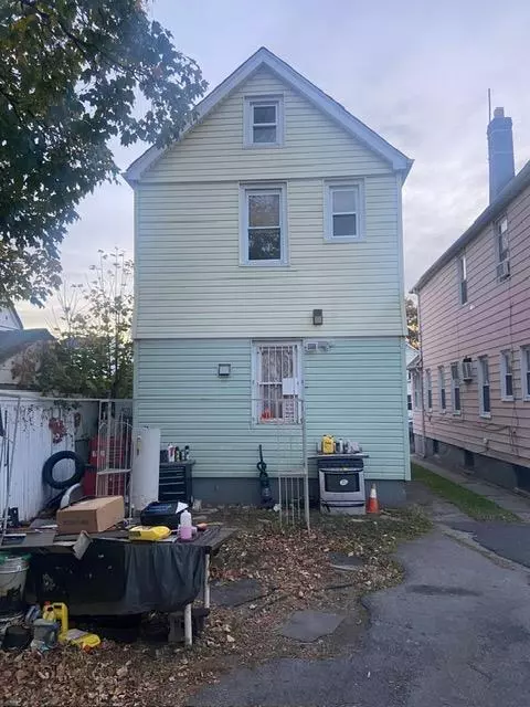 Jamaica, NY 11435,109-29 143 ST