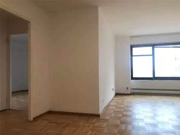 Astoria, NY 11106,2180 33rd road #10a