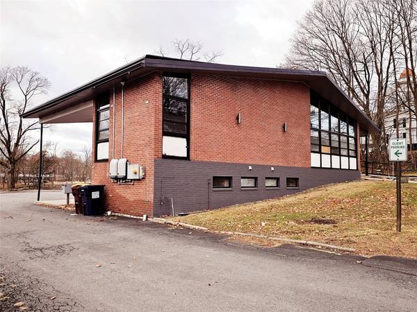 Warwick, NY 10990,23 West ST