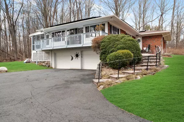 Cortlandt Manor, NY 10567,121 Mountain View RD