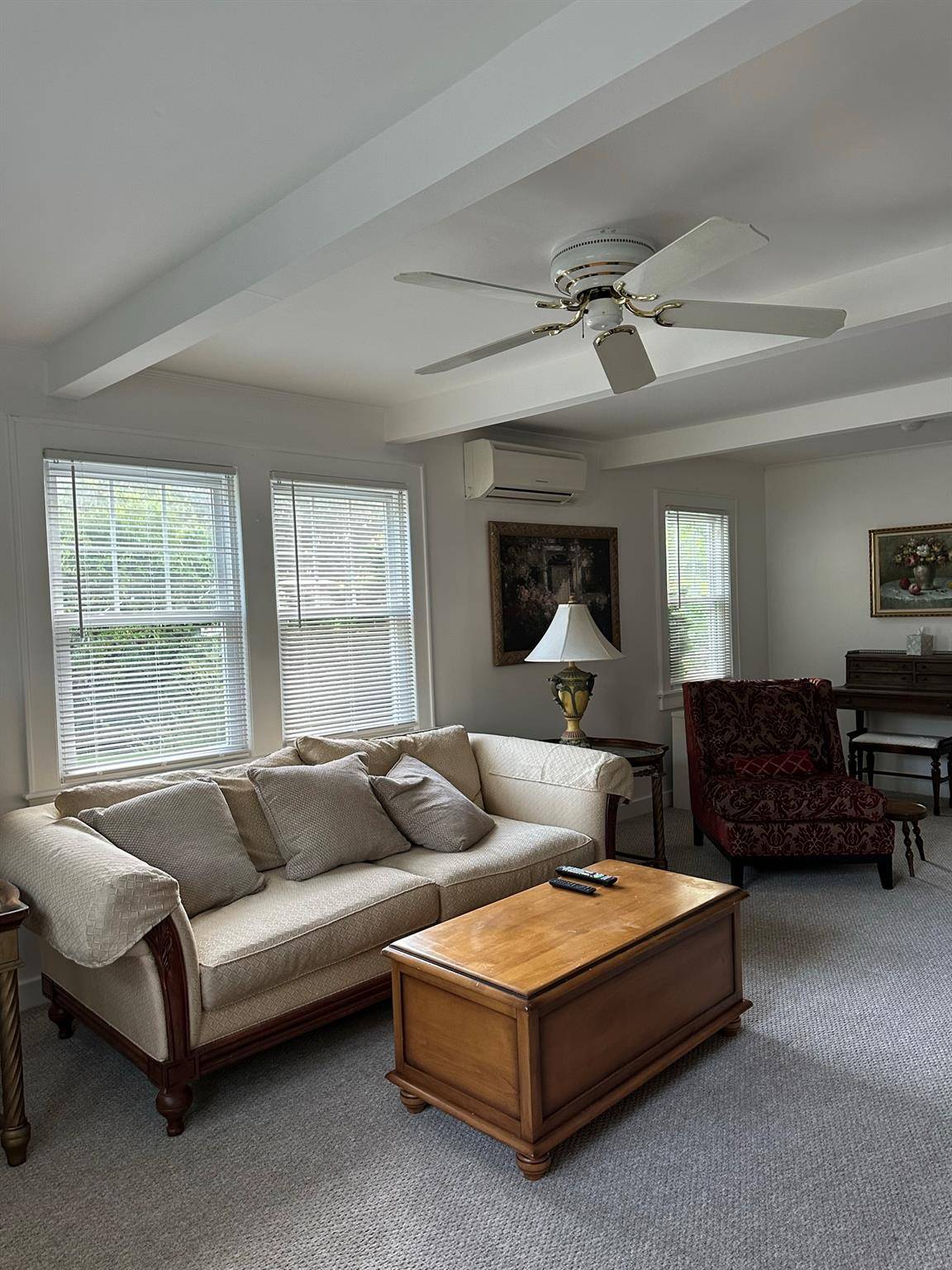 Hampton Bays, NY 11946,25 Squiretown
