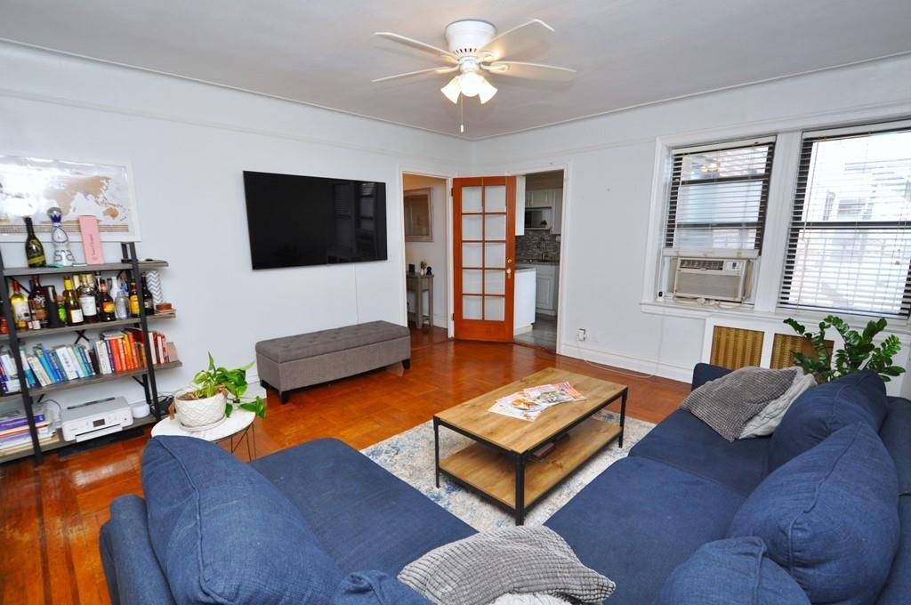 White Plains, NY 10605,10 Nosband AVE #2E