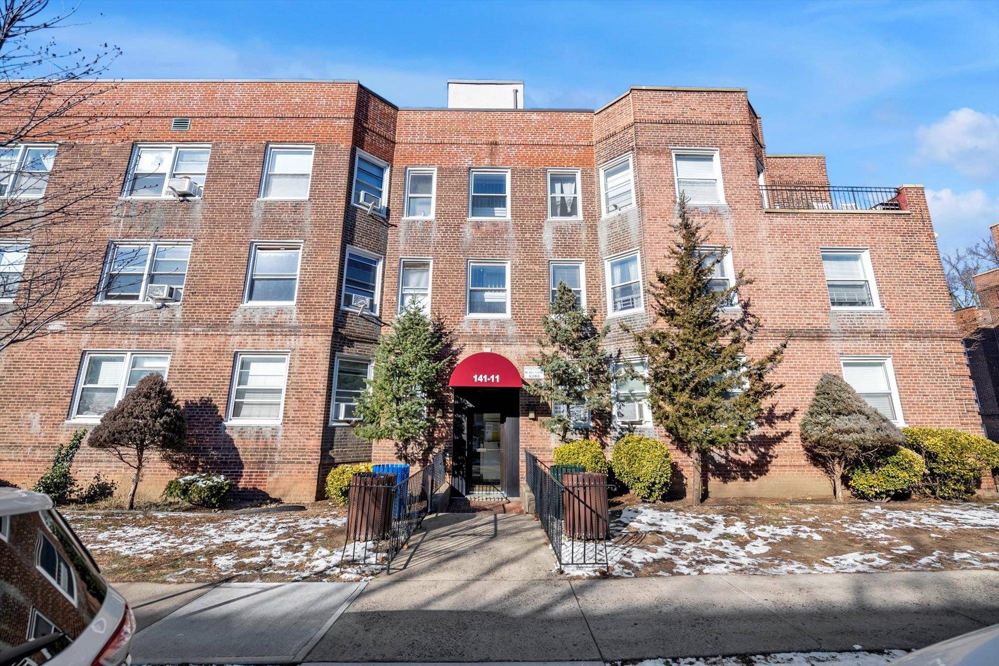 141-11 78th RD #2-B, Flushing, NY 11367