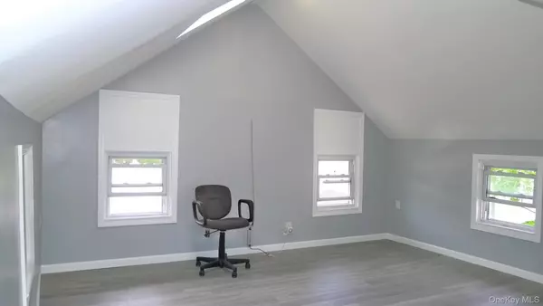 Scarsdale, NY 10583,697 Central Park AVE #2nd Floor
