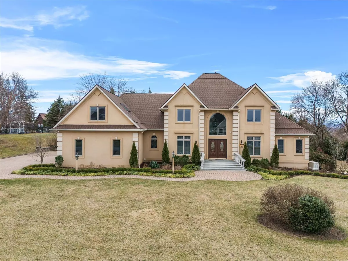 Wappingers Falls, NY 12590,26 Carmel HTS