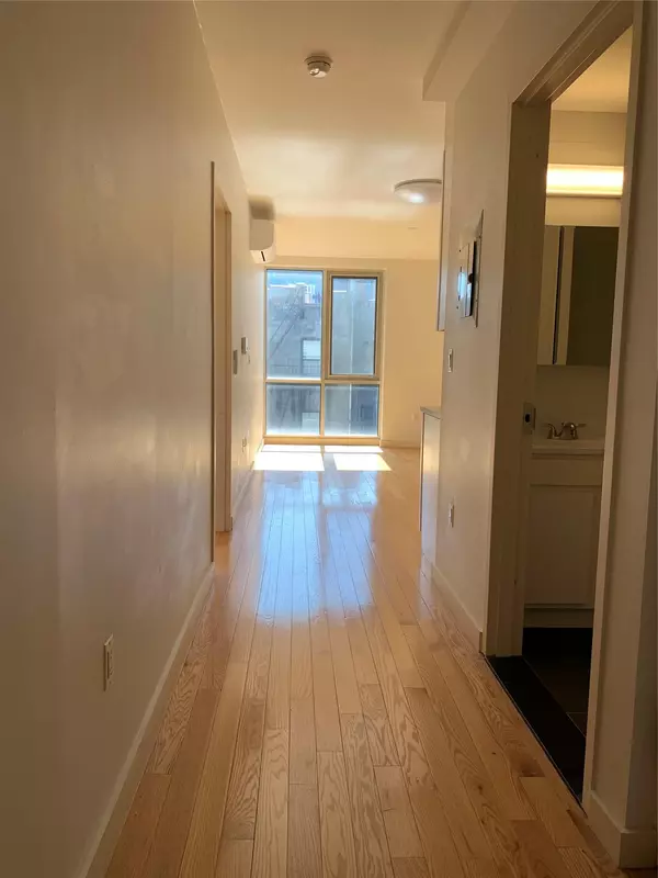 362 W 127 th Street #4A, New York (manhattan), NY 10027