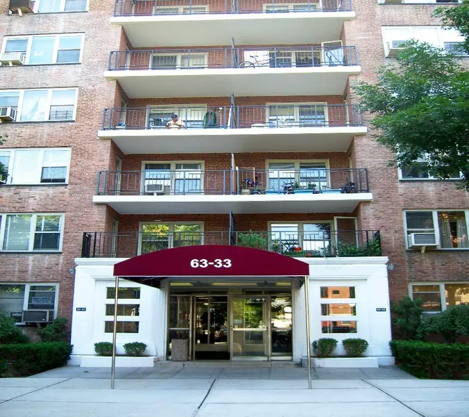 63-33 98th PL #3E, Rego Park, NY 11374