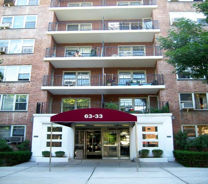 63-33 98th PL #3E, Rego Park, NY 11374