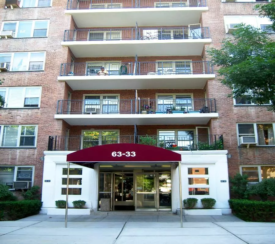 Rego Park, NY 11374,63-33 98th PL #3E